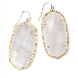 Kendra Scott Danielle mother of pearl